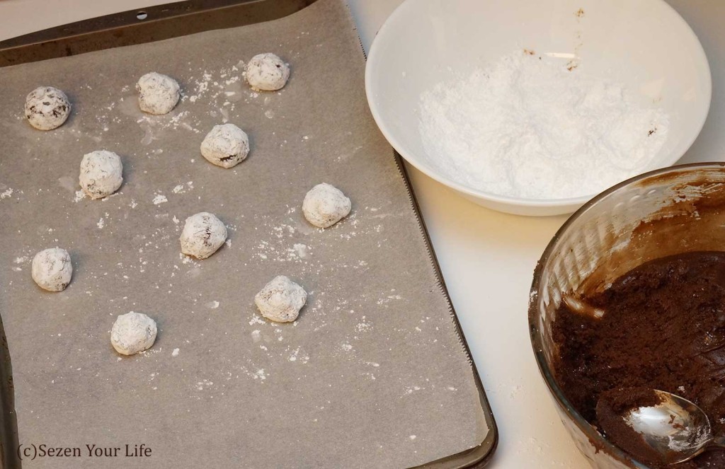 Rolling in Powdered Sugar Crinkle Cookies by Sarah Franzen